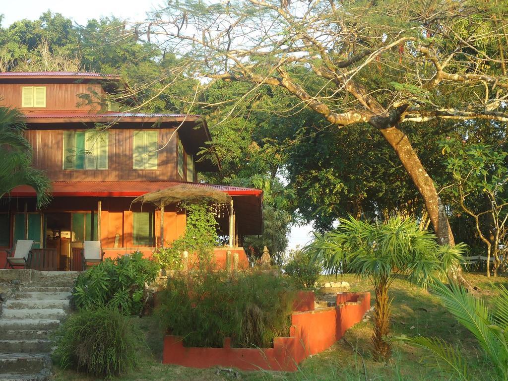 Hotel Veragua River House Sierpe Extérieur photo
